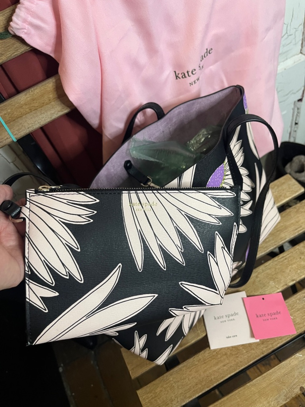 NEW kate spade black floral tote pink & purple daisy accent MOLLY Falling Flower - Picture 5 of 8